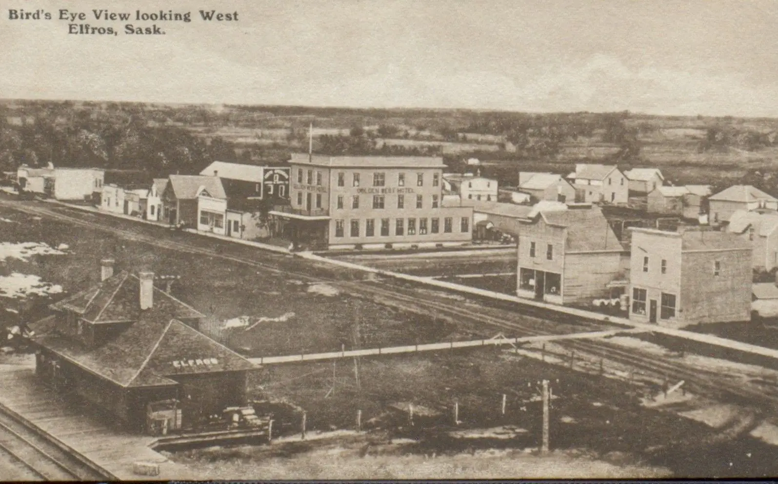 Bird's eye view looking west over Elfros, with the railway station and hotel